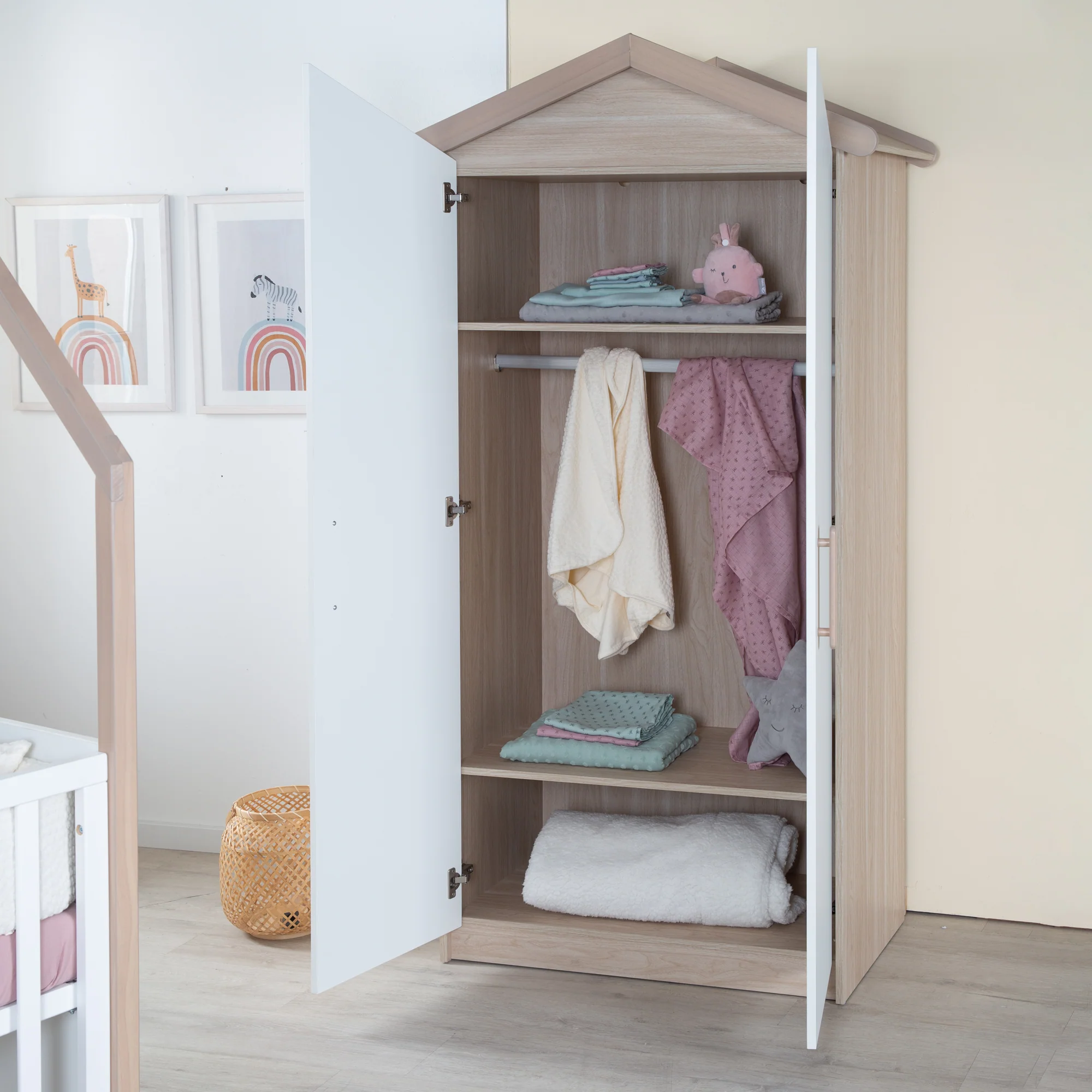 Babyzimmer Set Cabane 3-teilig in Hausoptik - Weiß / Dekor Eiche - Image 15