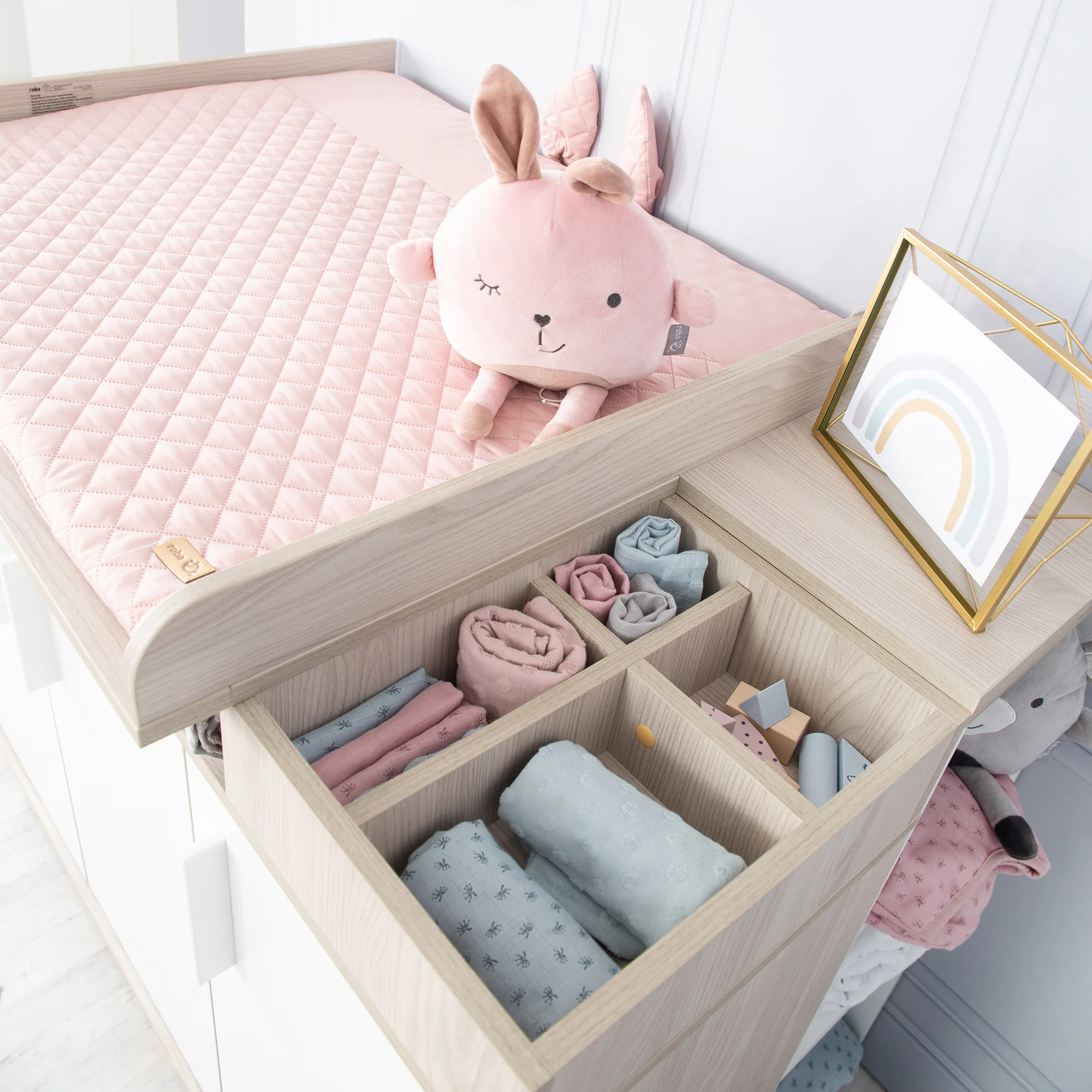 Möbelset 'Olaf' inkl. Kombi-Bett 70 x 140 cm & breiter Wickelkommode, Luna Elm/weiß - Image 10