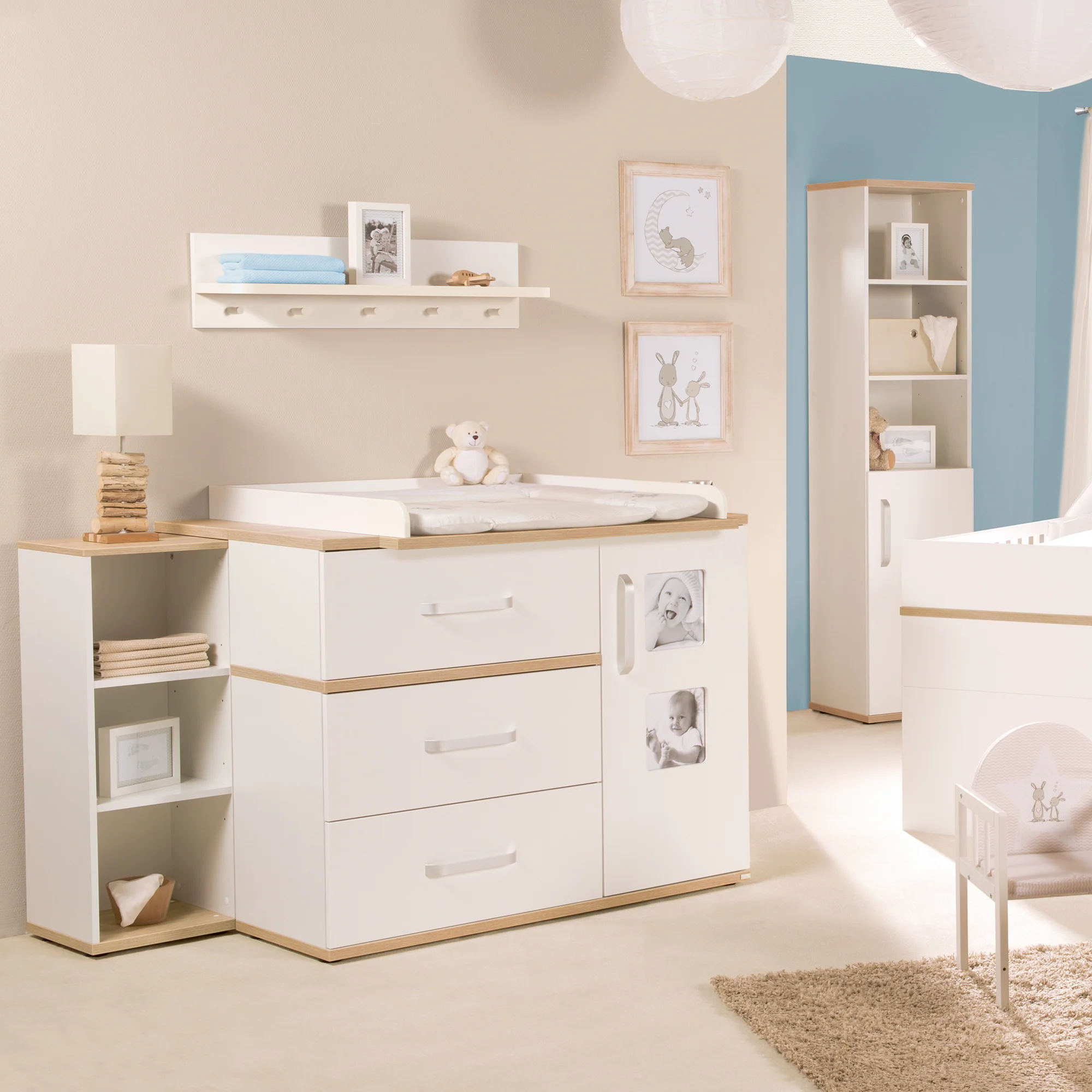 Babymöbel-Set 'Pia', 2-tlg, inkl. Kombi-Bett 70 x 140 cm & breiter Wickelkommode, Weiß / San Remo Eiche - Image 10