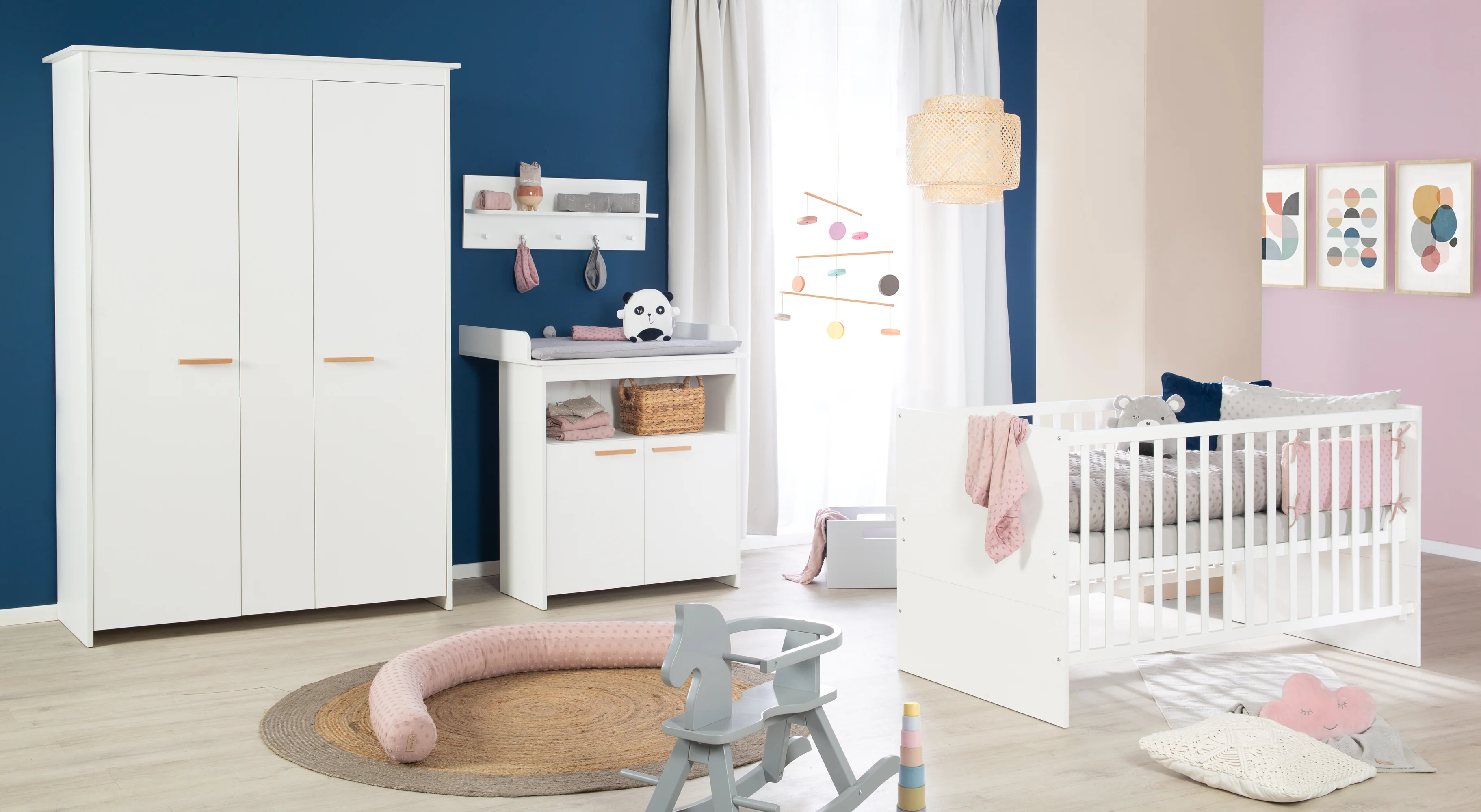 Kleiderschrank 'Anton' 2-türig, mit modernen Holzgriffen aus Buche, für Baby- & Kinderzimmer - Image 11