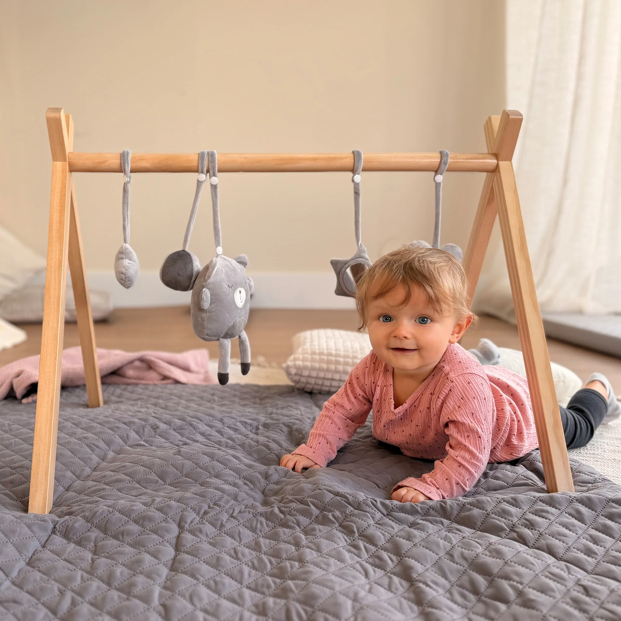 Baby-Spieltrapez nach Montessori-Prinzip  - Spiel- & Greiftrainer aus Holz - Natur - Image 10
