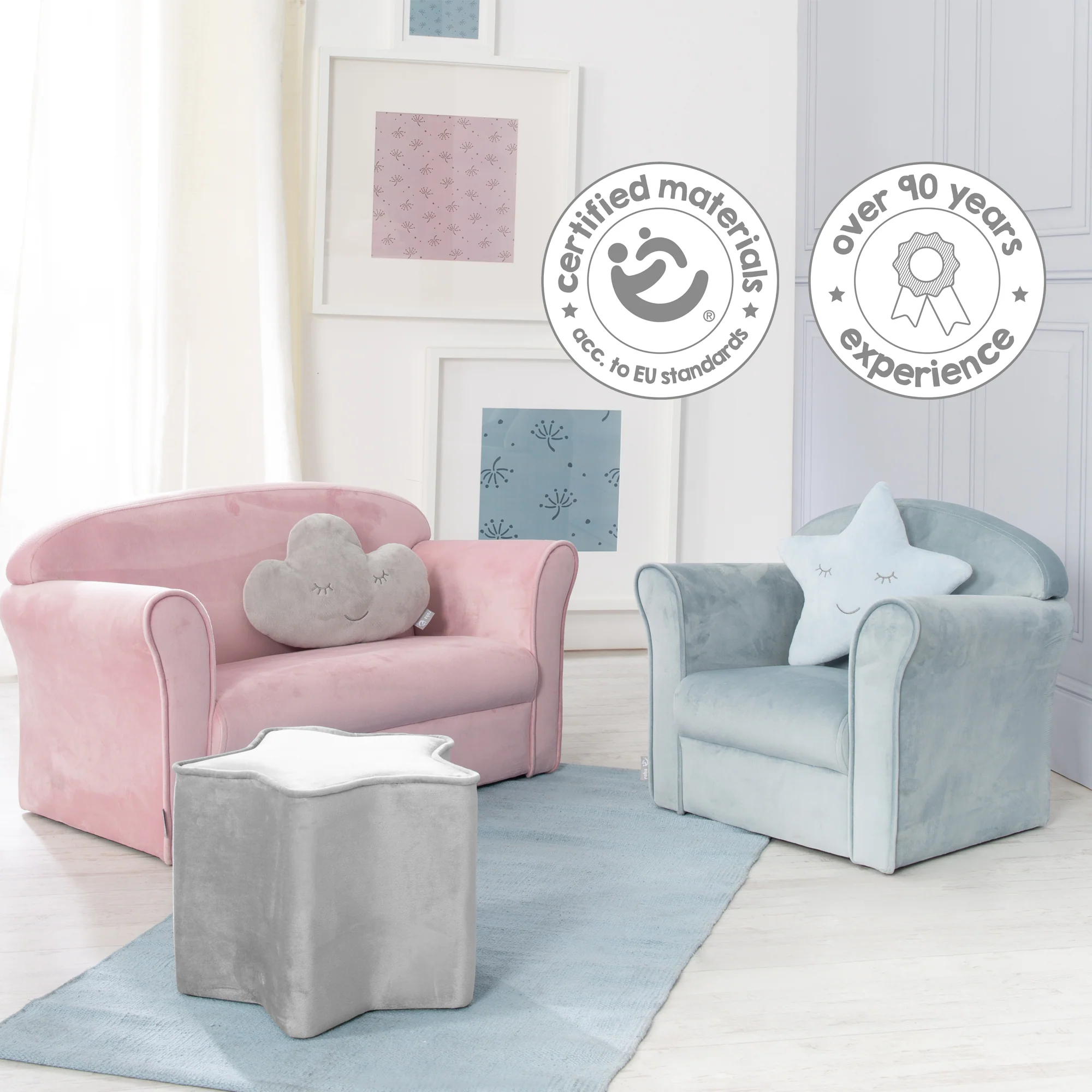 Kindersofa 'Lil Sofa' mit Armlehnen, bequeme Kindercouch mit silbergrauem Samtstoff bezogen - Image 9