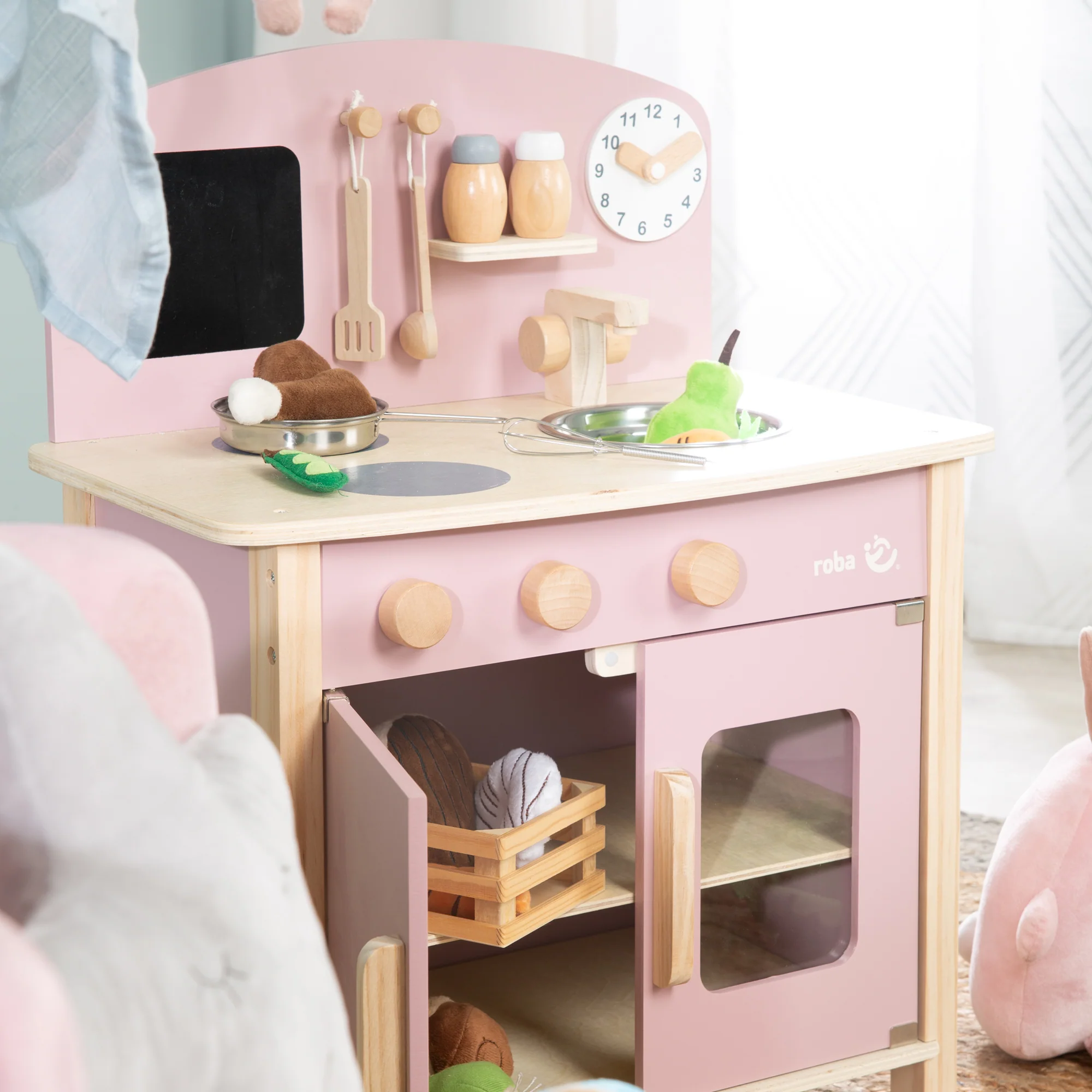 Spielküche weiß/natur/rosa mit 2 Kochstellen, Spüle, Wasserhahn & Zubehör - Image 11