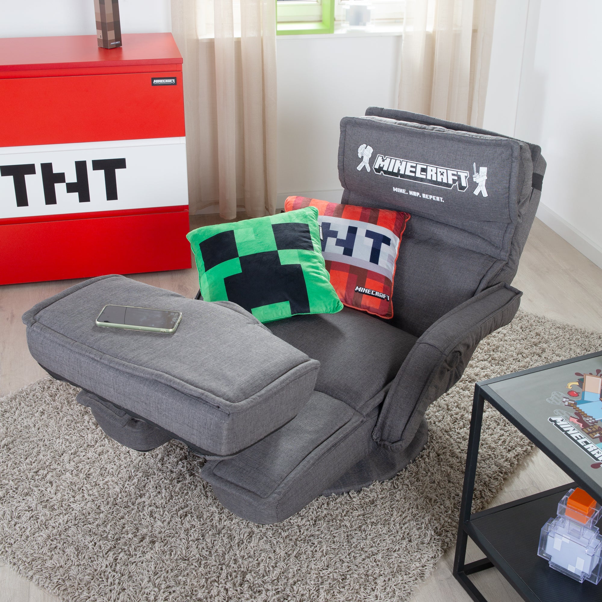 Gaming-Sessel 'Minecraft' mit Arm-, Bein- und Nackenstütze - inkl. Tastatur-Halterung - Image 8