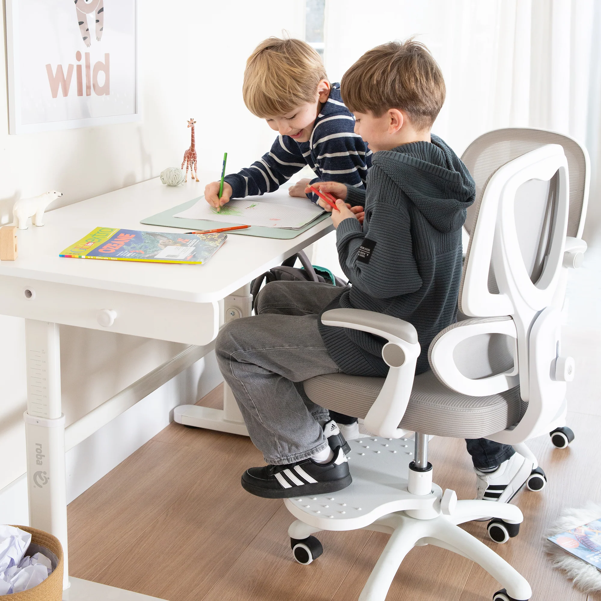 Kinderschreibtisch Basic - Höhenverstellbar - Ergonomisches Design - Ohne Schublade - Weiß - Image 9