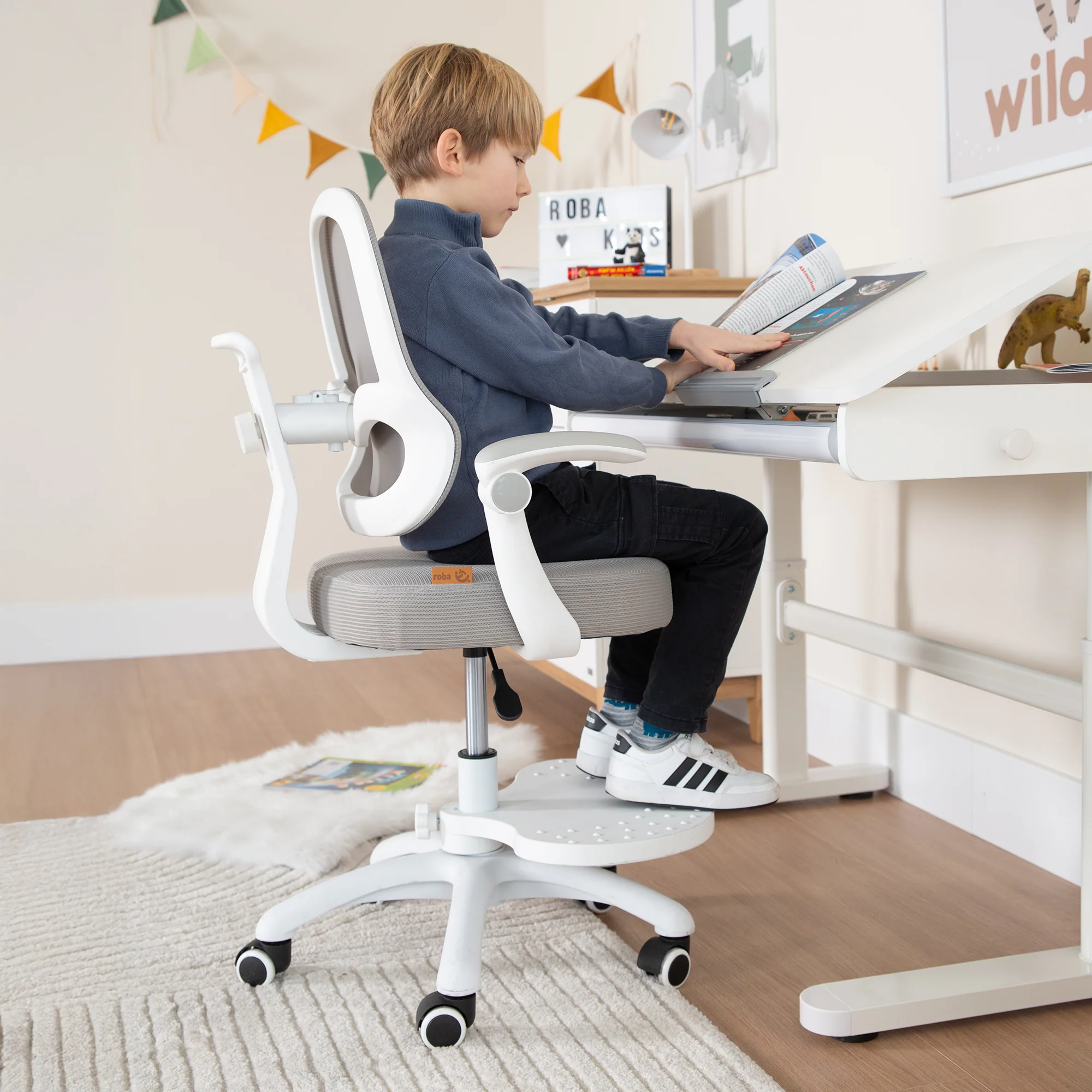 Fußbrett Smart Grow - Zubehör für Kinder-Bürostuhl - Passend zur Smart Grow Serie - Aus Kunststoff - Ergonomische Ergänzung - Grau - Image 3