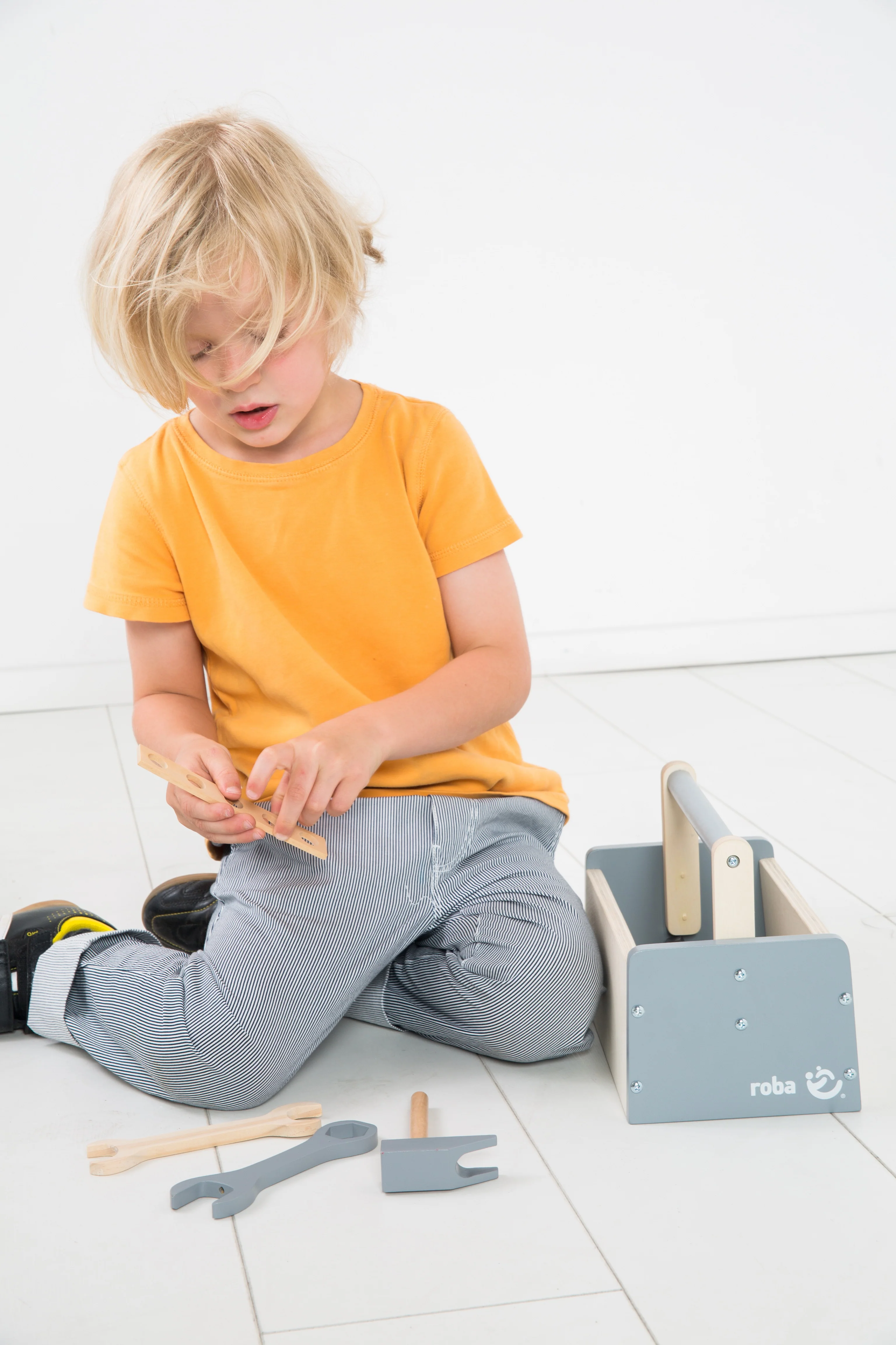 Werkzeugkiste für Kinder, Holzwerkzeugkasten, Holzbaukasten inklusive 22-teiligem Werkzeug - Image 17