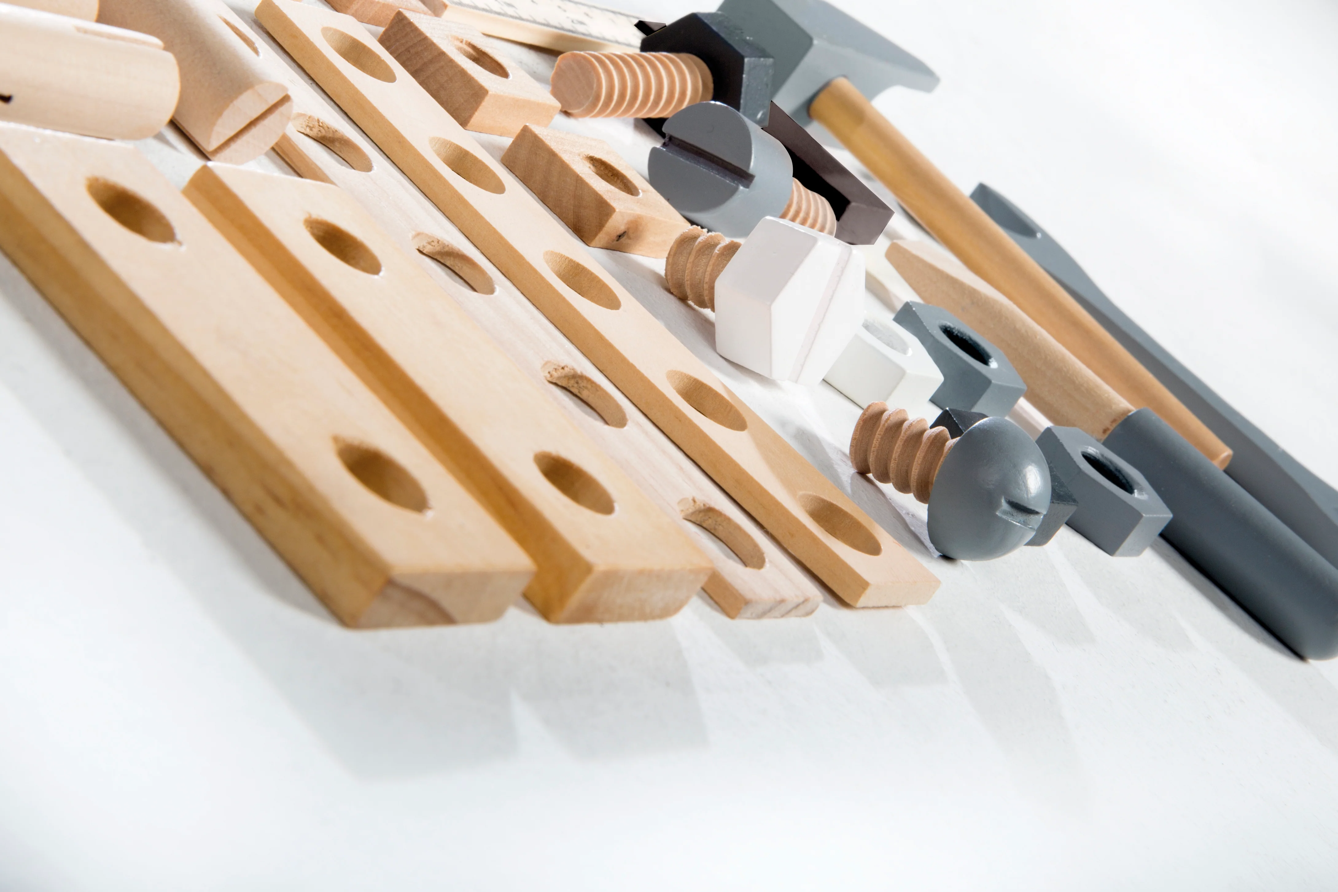 Werkzeugkiste für Kinder, Holzwerkzeugkasten, Holzbaukasten inklusive 22-teiligem Werkzeug - Image 9